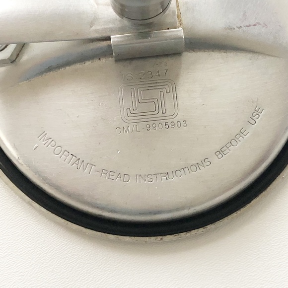 USHA SHRIRAM Induction Energy Saver Base Aluminum Pressure Cooker 2 Liters - Picture 5 of 8